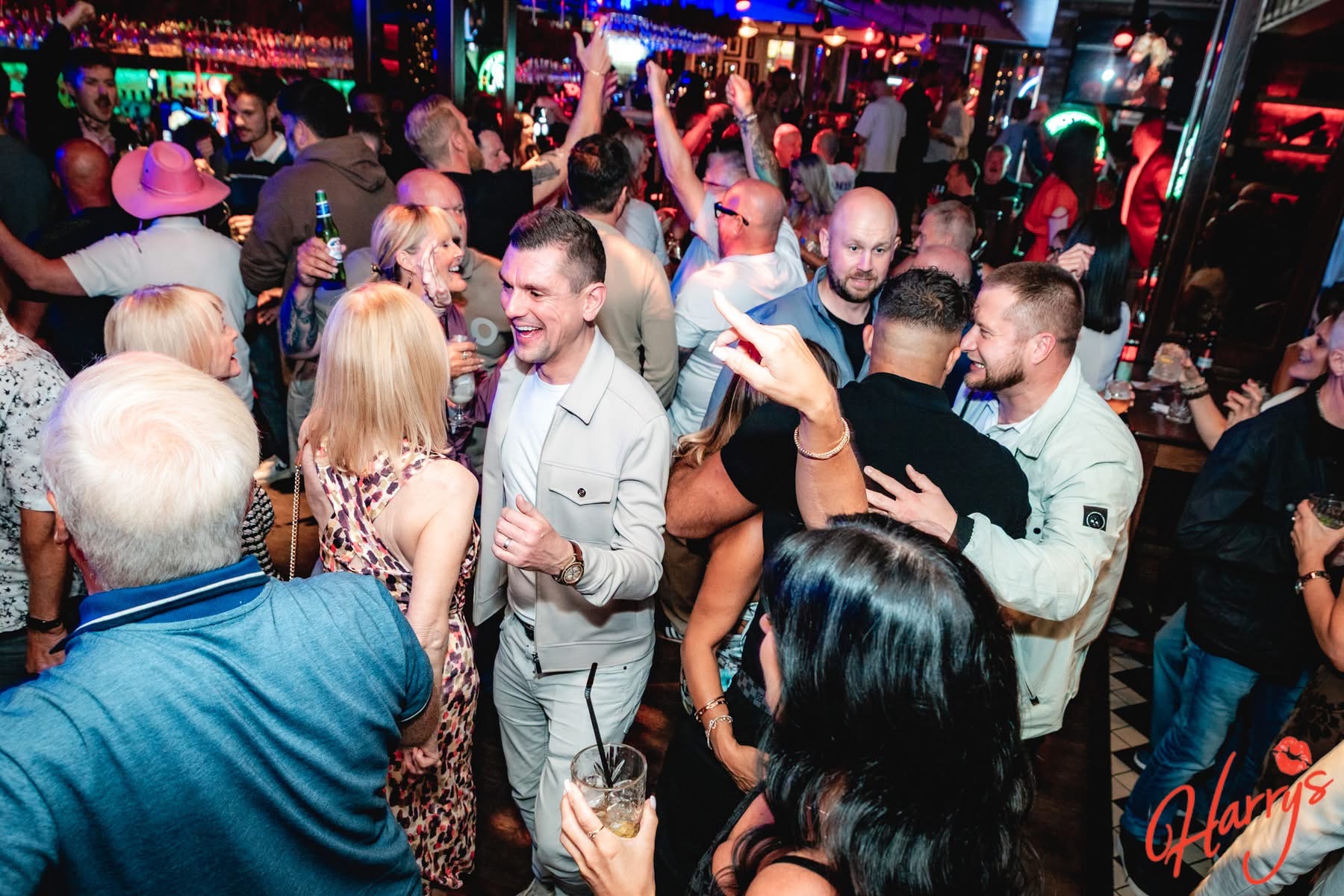 Harry's Bar Newcastle - New Year 007 Party